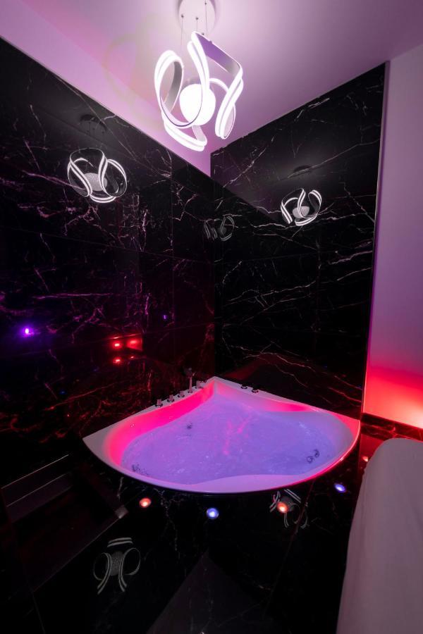 Suite Luxury Bdsm Рим Экстерьер фото