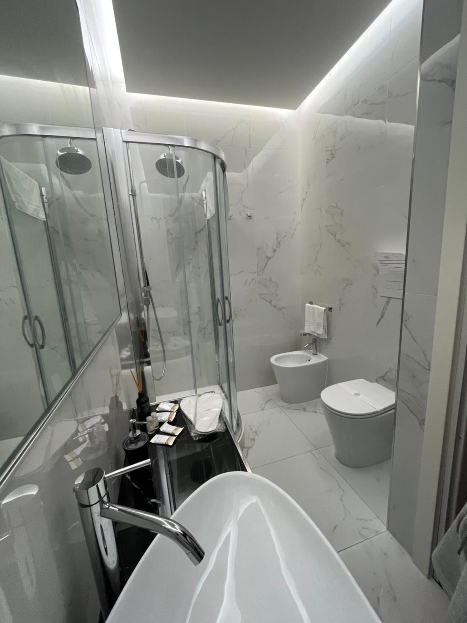 Suite Luxury Bdsm Рим Номер фото