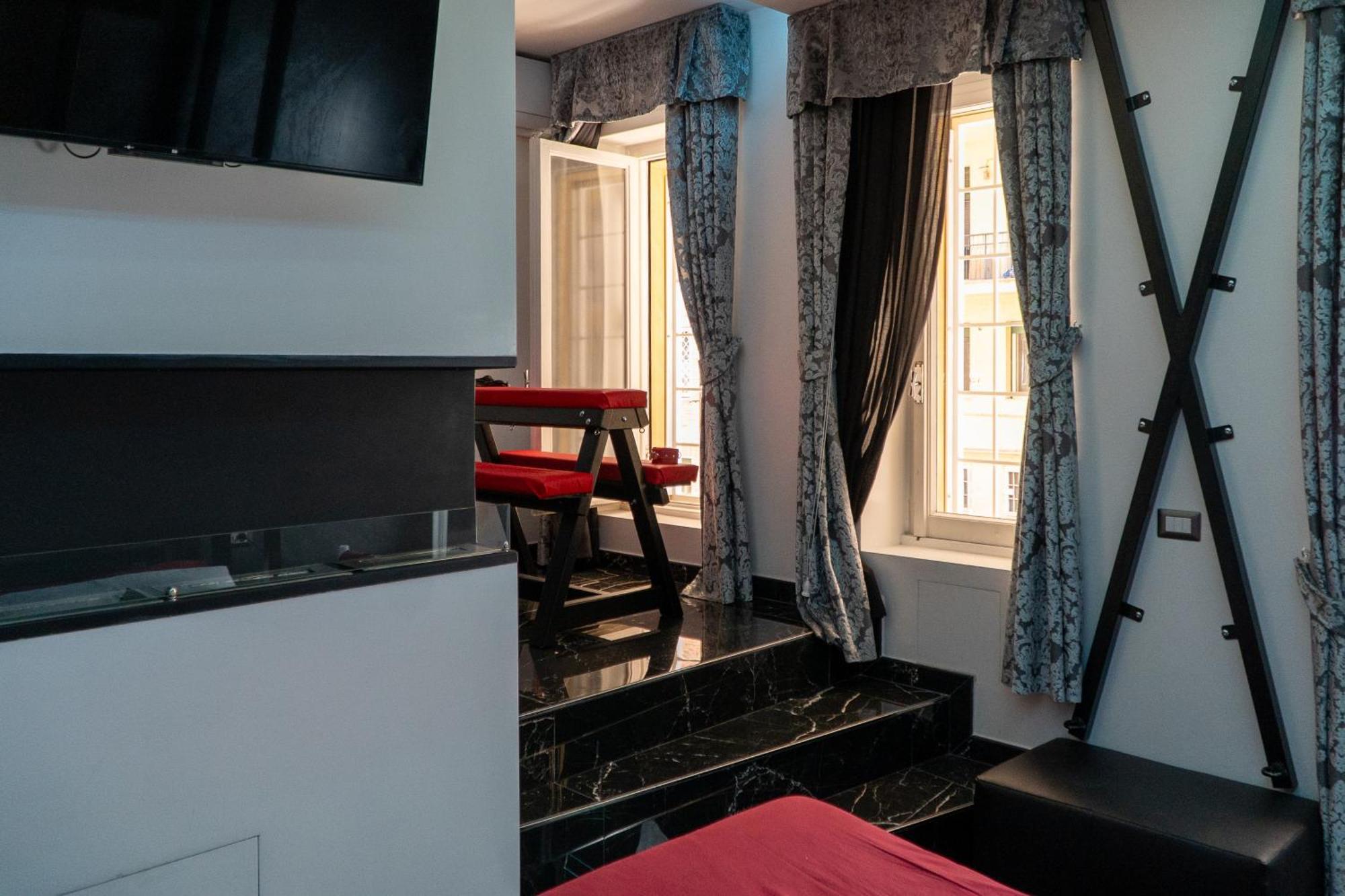 Suite Luxury Bdsm Рим Экстерьер фото